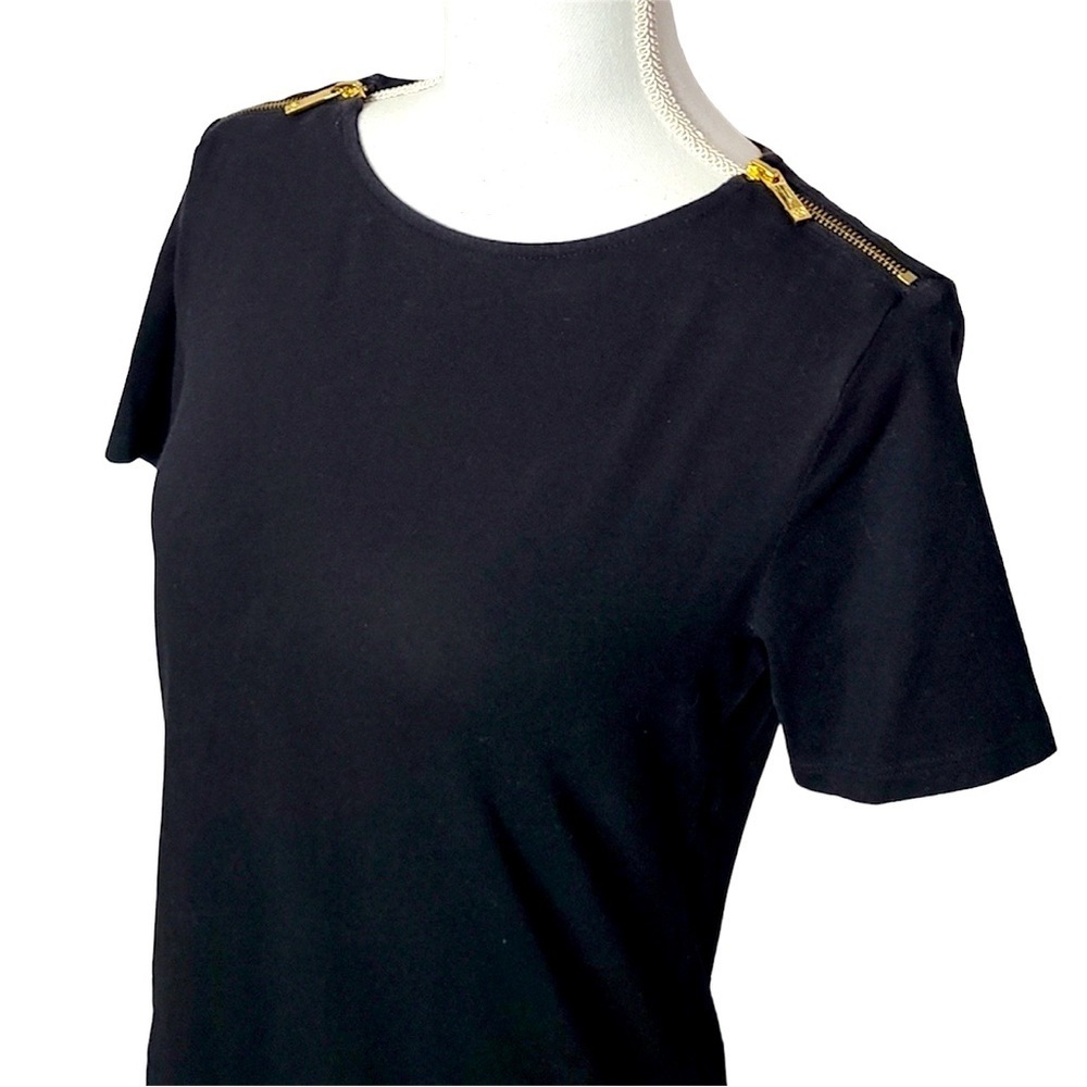 MICHAEL MICHAEL KORS BLACK S/S SHIRT W/ GOLD TONE ZIPPERS ON EACH SHOULDER